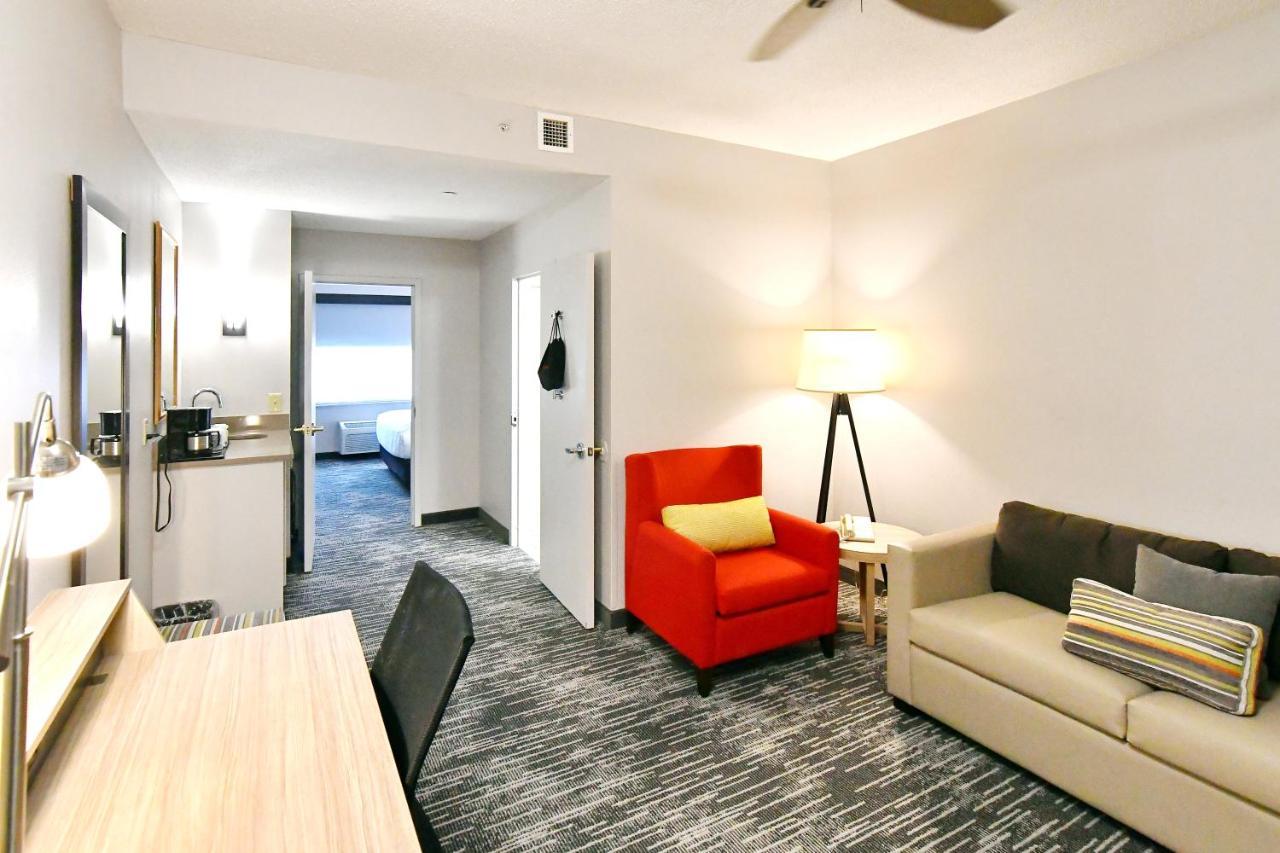 Country & By Radisson, Mount Morris, Ny 3*